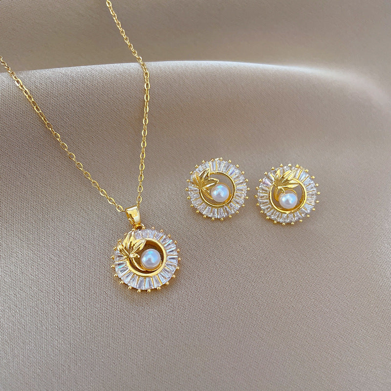 Graceful Circles – 2-Piece Gold-Plated Jewelry Se