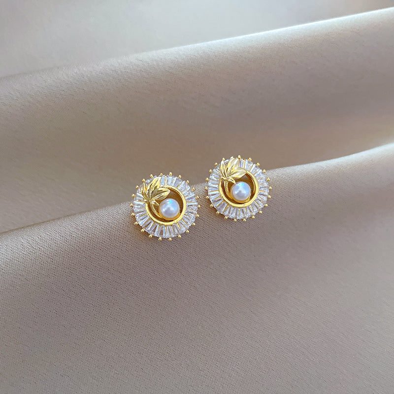 Graceful Circles – 2-Piece Gold-Plated Jewelry Se