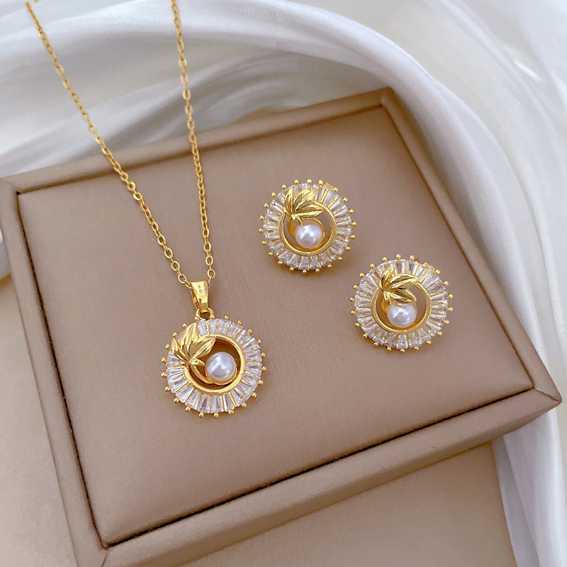 Graceful Circles – 2-Piece Gold-Plated Jewelry Se