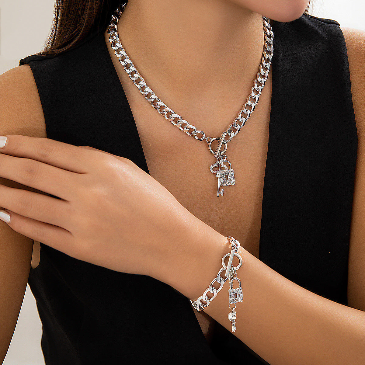 Love lock & Key Jewelry Set - Necklace + Bracelet